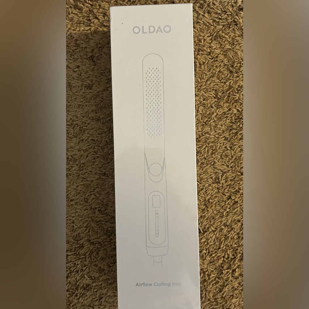 NEW SEALED BOX AIRFLOW CURLING IRON